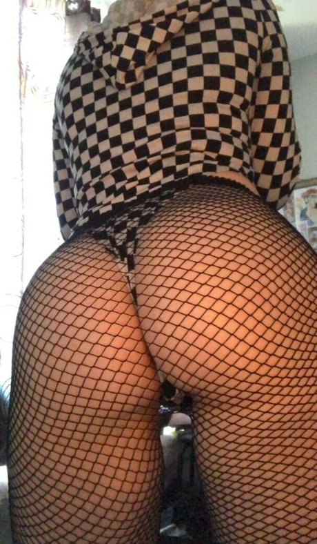 nikkilewds onlyfans exposed