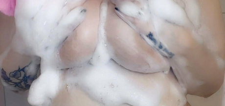 nikkitagothfree onlyfans nudes