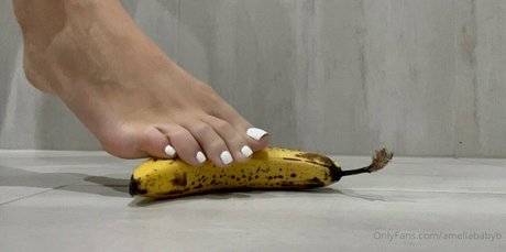 ameliababyb naked onlyfans