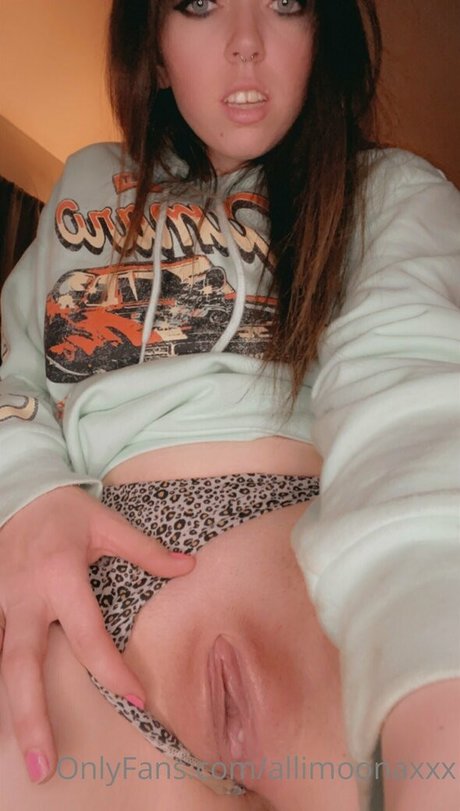 allimoonaxxx onlyfans de