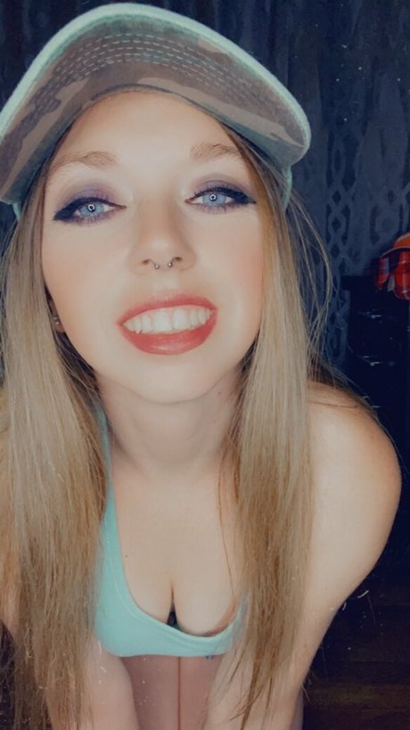 allimoonaxxx only fans nudes