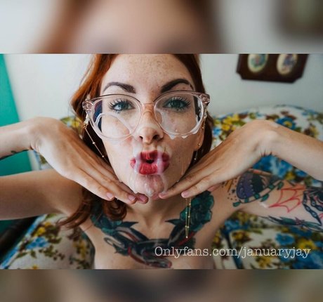 miabennet onlyfans leajs