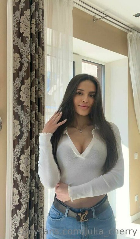julia cherry sexy onlyfans