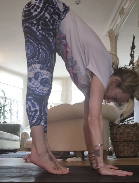 Fearne Cotton Profile pic