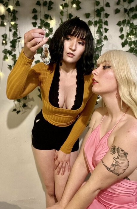 sunkensuccubus onlyfans model photos