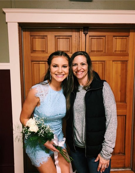 Leah Booth onlyfans content type