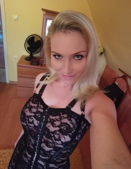 kathianobilixx leaked onlyfans sextape