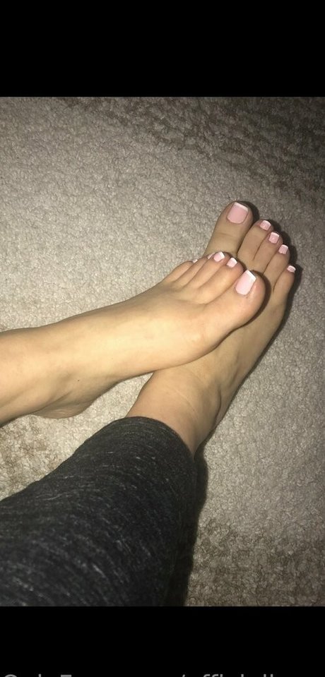 officialbarefeetblonde free only fans