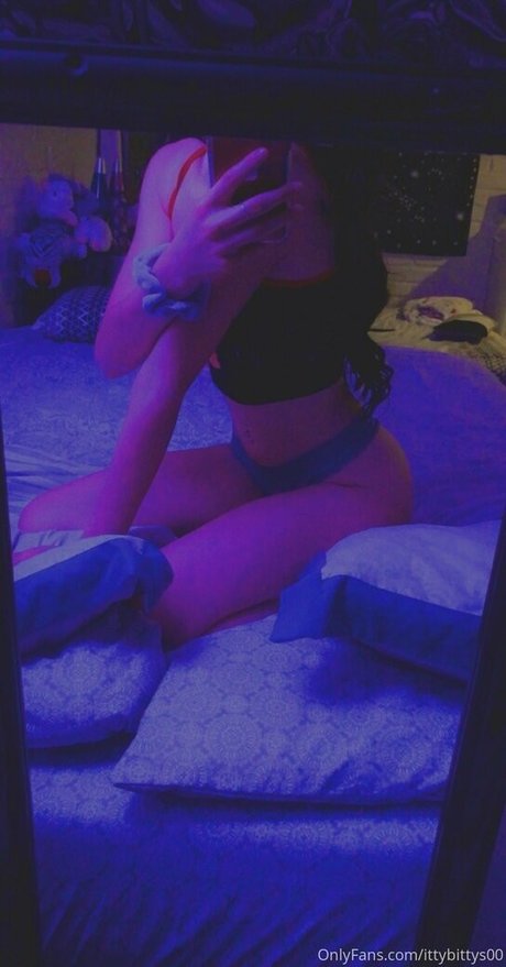 ittybittys00 onlyfans content type