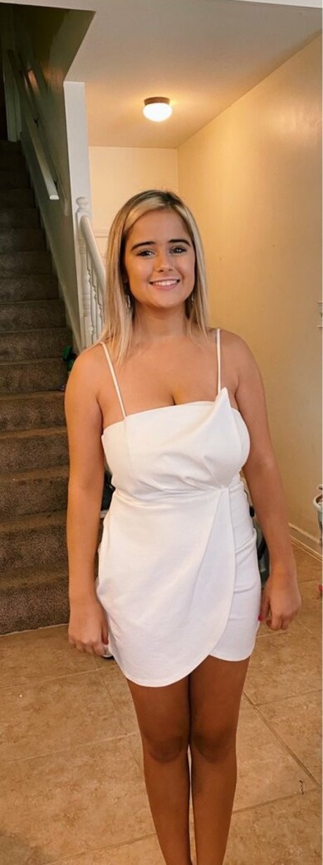 Summer Hope naked leaked onlyfans