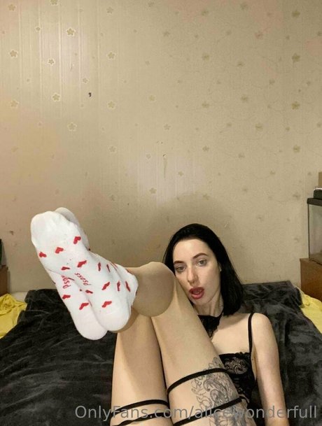alicewonderfull onlyfans leak porn
