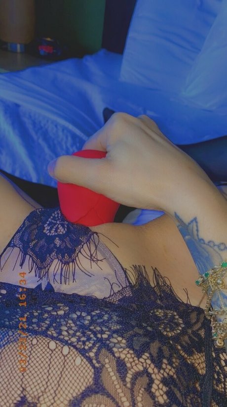 enticingbeauty onlyfans leak naked