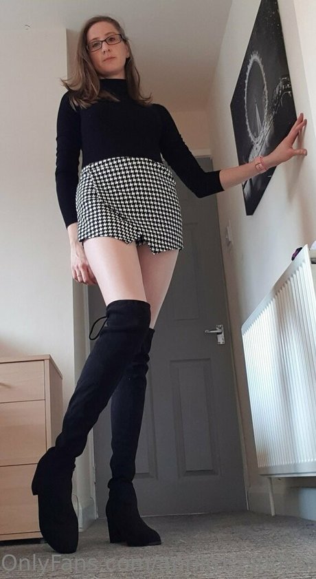 aprilrosejonesxfree onlyfans nude photos