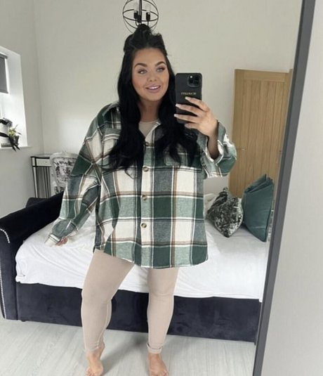 Scarlett Moffatt onlyfans leaked
