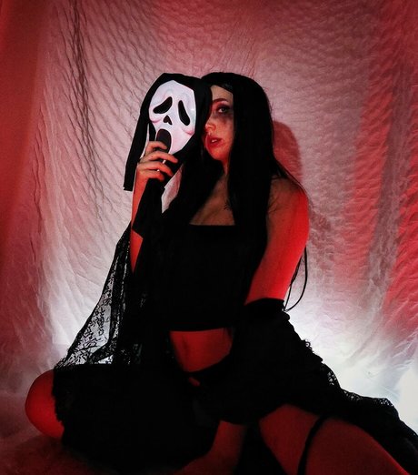 ravensrefuge onlyfans nude tits