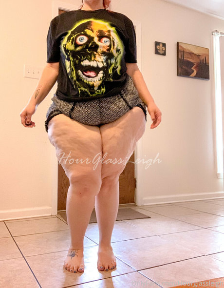 hourglassleigh new onlyfans leaks