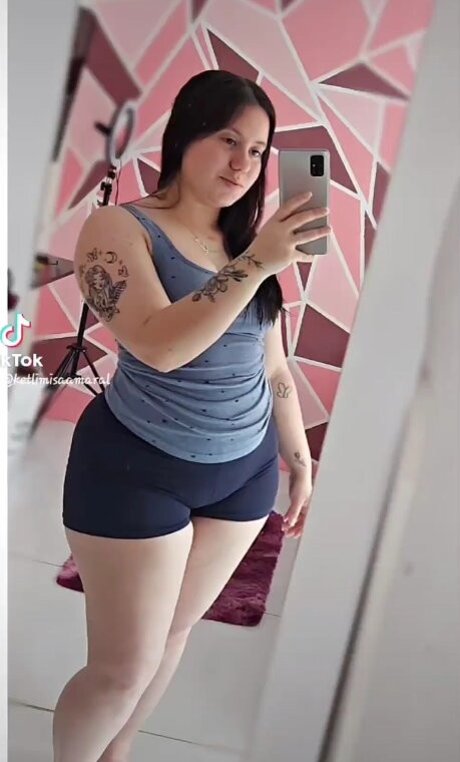 ketlim isaadc onlyfans nude porn