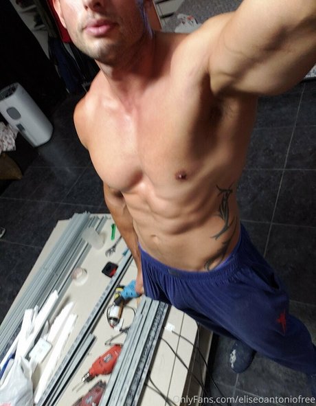 eliseoantoniofree onlyfans strip tease