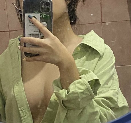 alternative onlyfans xxx glimpse