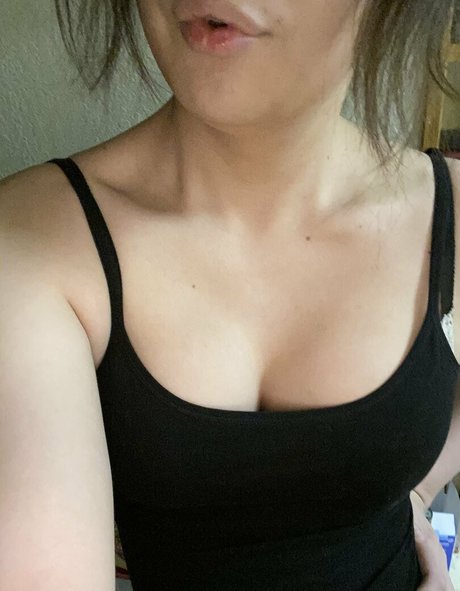 sakiinightshade only fans naked