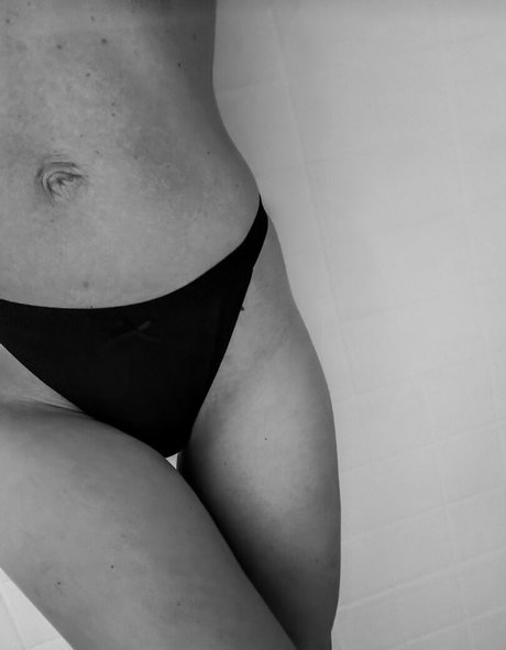 mmmom onlyfans naked