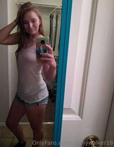 sunnywalker19 onlyfans leake