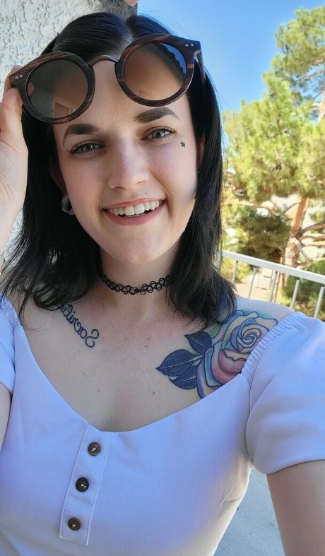 blissfulflower onlyfans sex