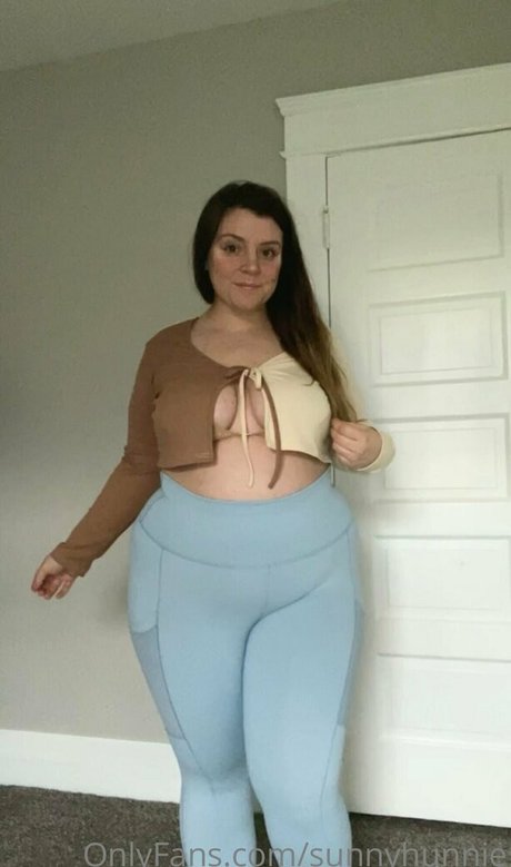 Sunnyhunnie nude onlyfans pics