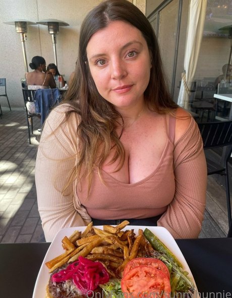 Sunnyhunnie onlyfans leak nude