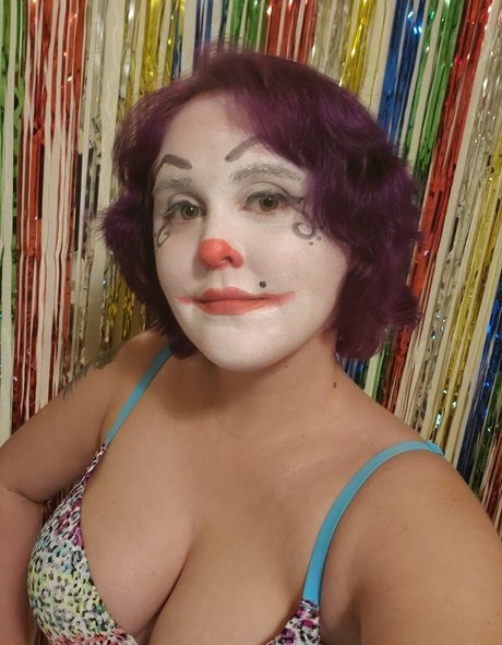 clowndivax only fans naked
