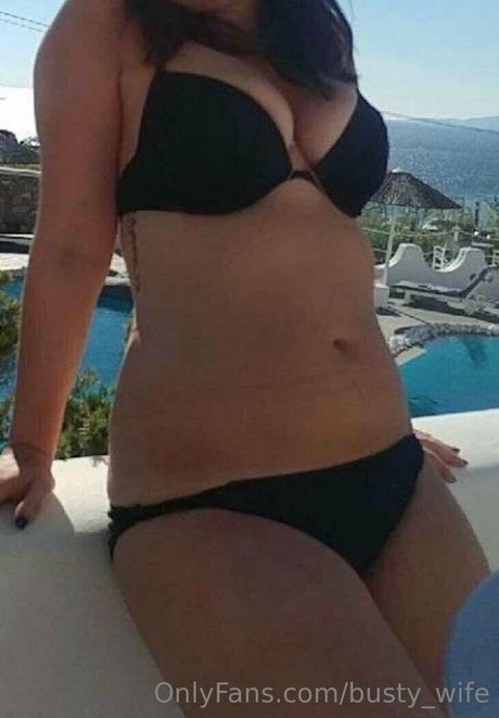 busty wife onlyfans leaked