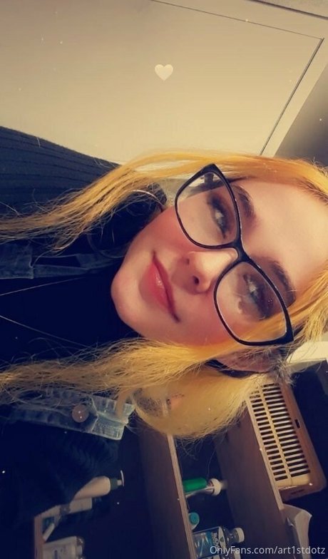 art1stdotz onlyfans pics