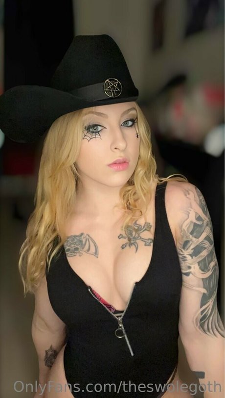 theswolegoth nudes onlyfans