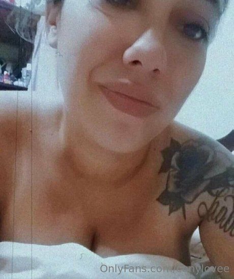 conylovee naked onlyfans