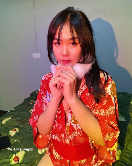 Alicejungxx onlyfans model