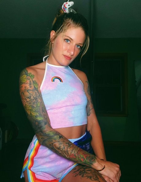 mikaylarainesfans onlyfans model