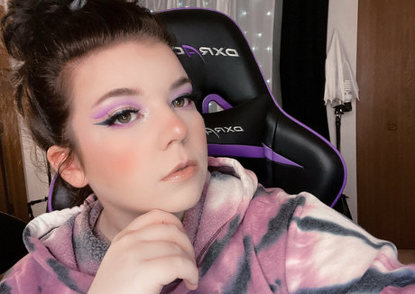 itsahmia only fans leak nude