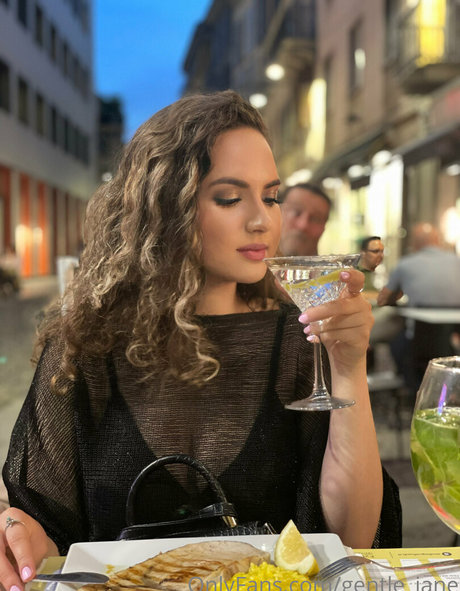 gentle jane Profile pic