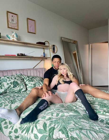 lilly bellxxx only fans nudes