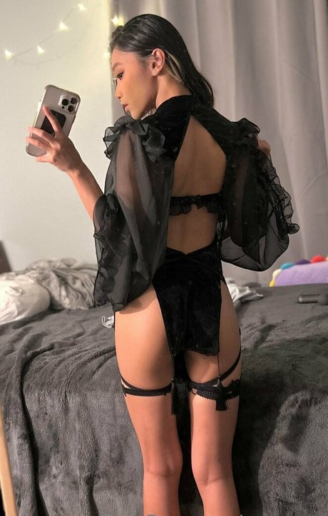 xoey exe strip onlyfans