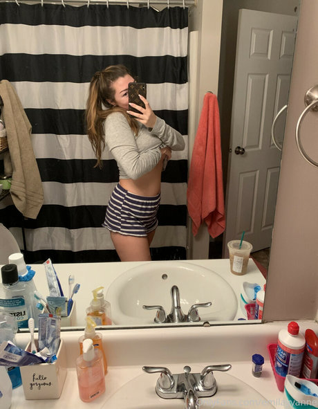 Emilayyy Babayy nude onlyfans porn