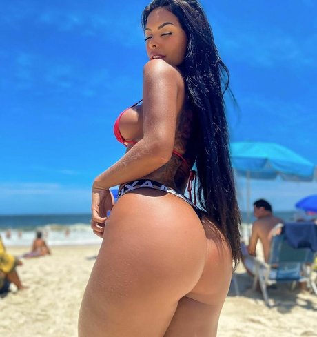 Clara Batista tits onlyfans