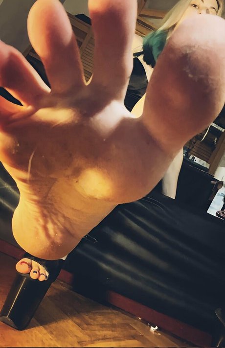 Goddess Elza onlyfans x