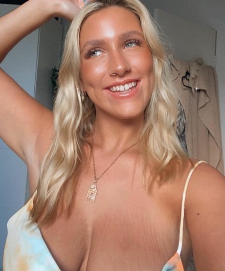 Ariel D onlyfans naked leaks