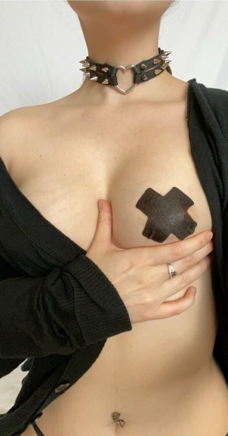 mrsvalentine666 nude on onlyfans