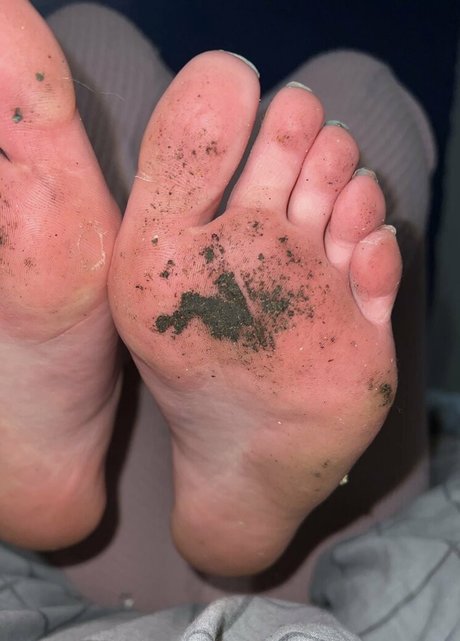 Queen Sarah onlyfans leakes