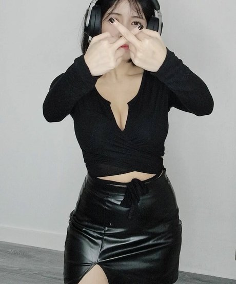 Erkleve nudes onlyfans leaks