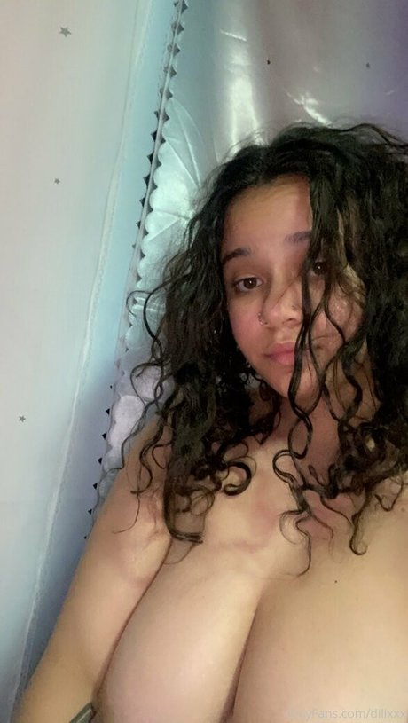 dillxxx naked on onlyfans