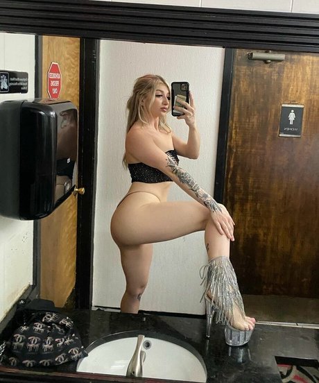 tori2toxic ass onlyfans