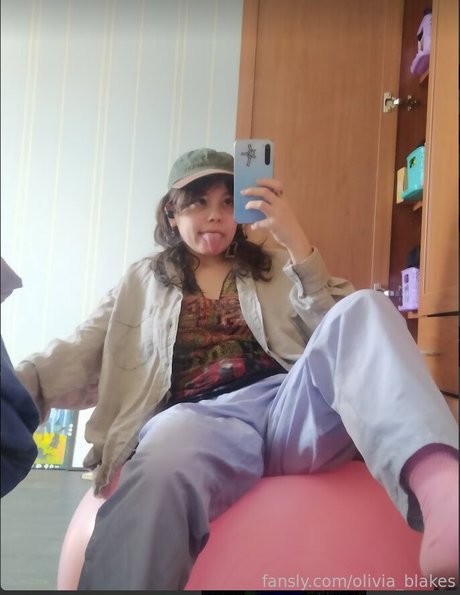 Olivia Blakes onlyfans hot